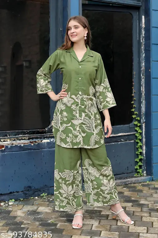 Floral Printed Kurta Set with Straight Pants